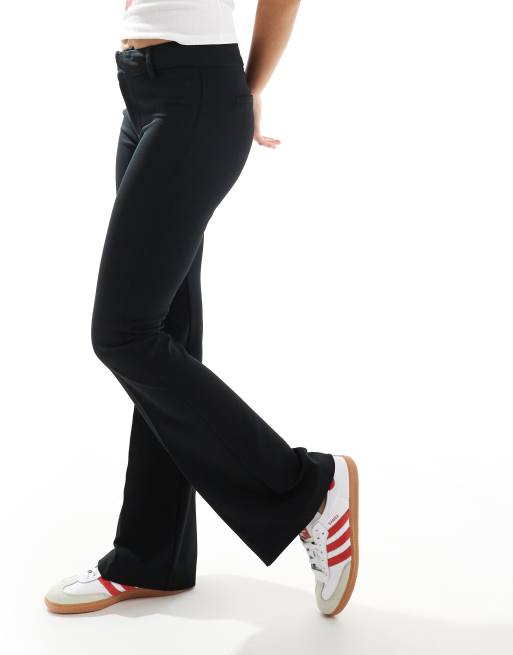 Bershka flared tailored trousers in black, 4 of 5