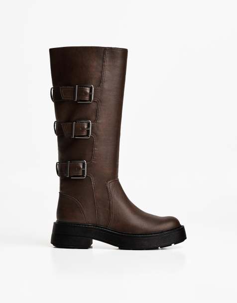 Bershka Flat boots with buckles in brown - view 1