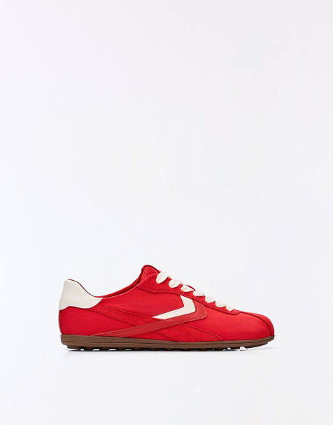 Bershka Flat sole trainers in red - view 1
