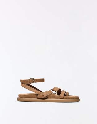  Flat washer sandals in tan