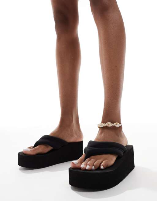 Bershka flatform flip flops in black