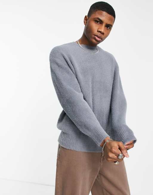 Bershka – Flauschiger Oversize-Pullover in Grau