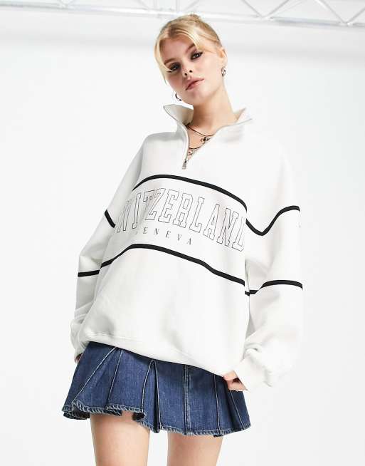 Bershka - Fleece met rits en slogan in wit