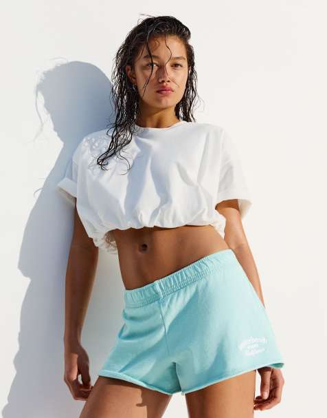 Bershka - Fleece shorts met geborduurd logo in blauw - view 1