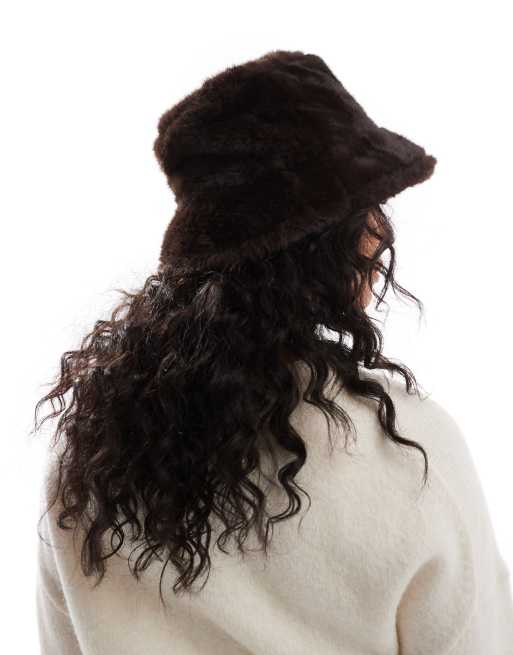 Bershka fluffy bucket hat in chocolate, 2 of 3