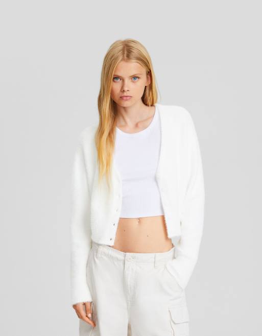 Bershka fluffy knited micro cardi in white, 4 of 4