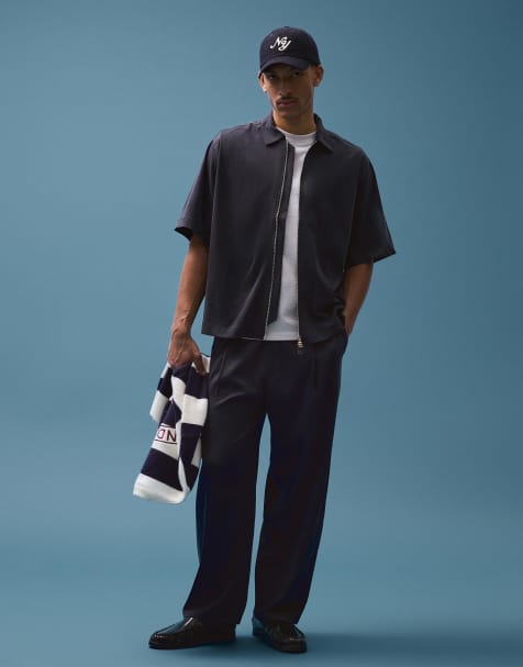 Bershka – Fluid – Kastiges, kurzärmliges Hemd in Blau - view 1