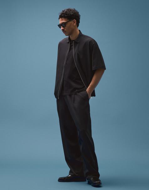 Bershka Fluid super baggy darted trousers in black - view 1