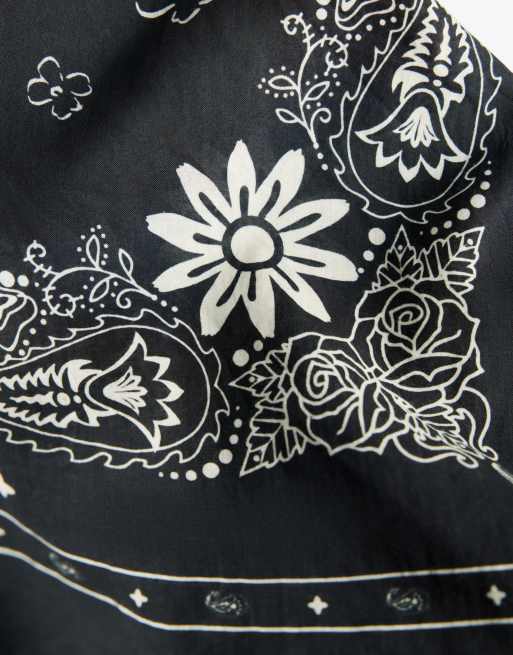 Bershka - Foulard nero e bianco con stampa, 2 di 3