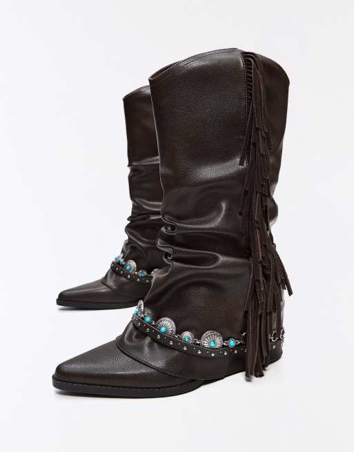 Bershka Fringed cowboy heel boots in brown, 2 of 4