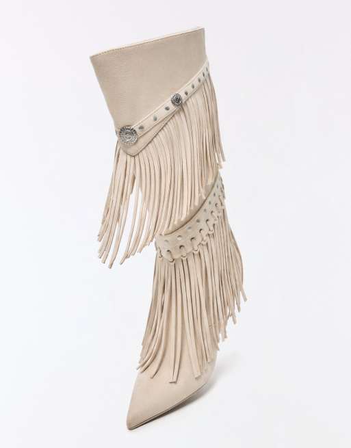 Bershka Fringed heeled boots in beige, 3 of 7
