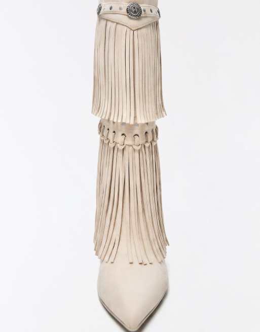 Bershka Fringed heeled boots in beige, 7 of 7