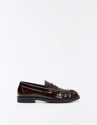 Understated 4