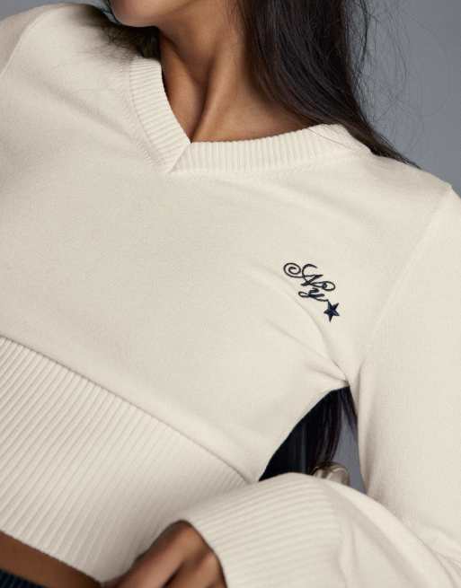 Bershka geborduurde V-hals trui in ecru, 2 van 5