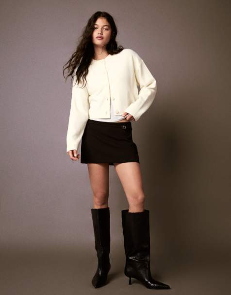 Bershka - Gebreid vest met ronde hals en knoopsluiting in ecru - view 1