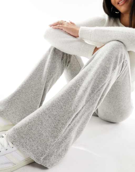 Bershka - Gebreide broek met wijde pijpen in gemêleerd grijs, 2 van 5