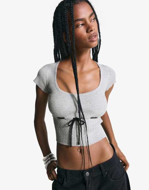 Bershka - Gebreide sweater met kabels, korte mouwen en strik in grijs - view 1