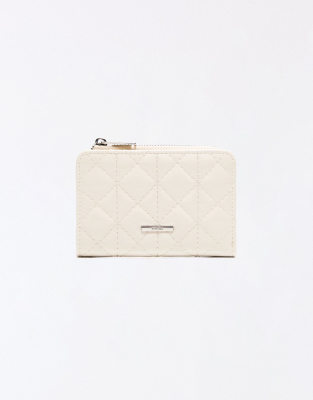Bershka - Geldbörse in Ecru in Lackoptik-Weiß