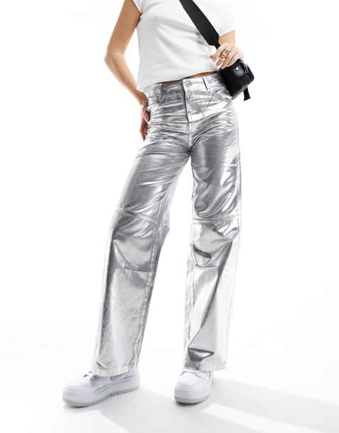 Bershka – Gerade geschnittene Hose in Gunmetal-Silber aus rissigem Kunstleder - view 1