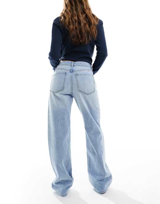 Bershka – Gerade geschnittene Jeans in hellblauer Waschung mit weitem Bein, 2 von 5