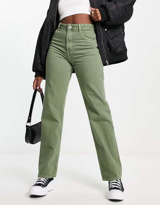 Bershka – Gerade geschnittene Jeans in verwaschenem Khaki