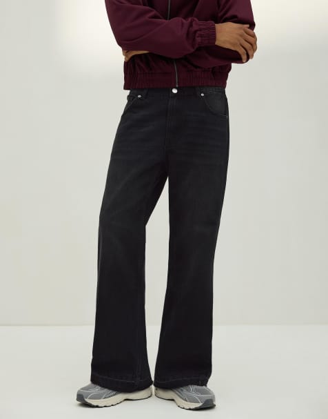 Bershka – Gerade geschnittene Schlag-Jeans in Schwarz - view 1