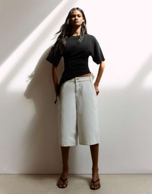 Bershka - Gerimpeld T-shirt met korte mouwen in zwart, 4 van 5