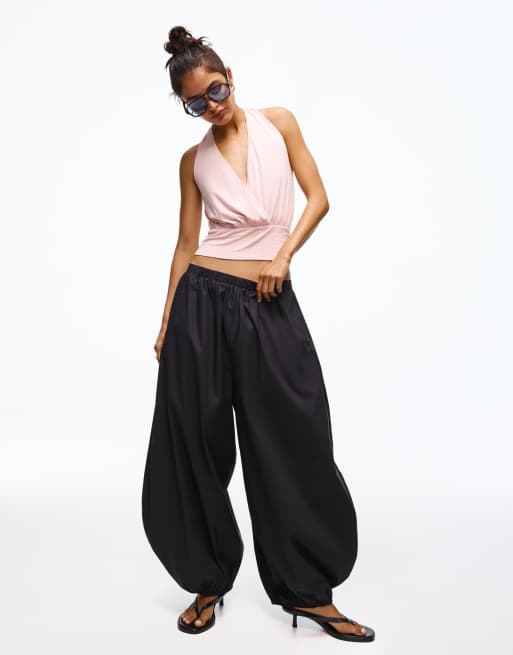 Bershka - Gerimpelde top met gekruiste voorkant in roze, 2 van 4