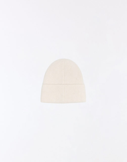 Bershka gerippte Strickmütze in Ecru, 3 von 6