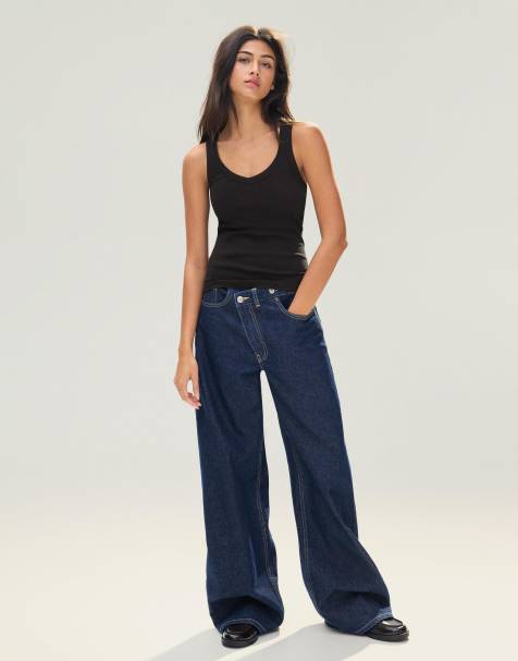 Bershka – Geripptes Basic-Trägertop in Schwarz - view 1