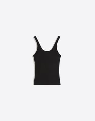 Bershka - Geripptes Trägershirt in Schwarz
