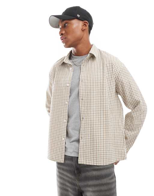 Bershka - Geruit overhemd met rechte pasvorm in beige 