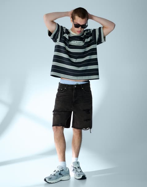 Bershka - Gescheurde denim short in zwart - view 1