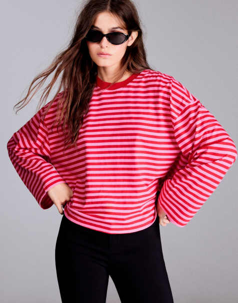 Bershka gestreept boxy T-shirt met lange mouwen in roze - view 1