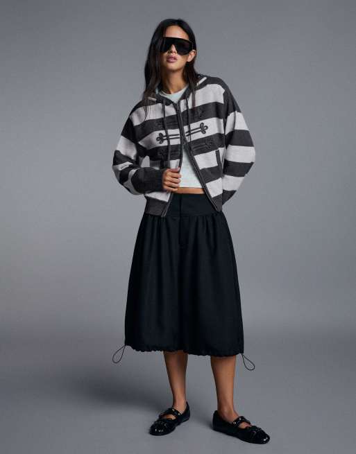 Bershka gestreept gebreid jack met capuchon in grijs, 4 van 5