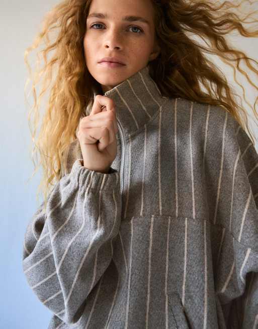 Bershka gestreepte sweatshirt met halve ritssluiting in grijs, 4 van 5