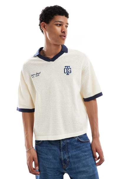 Bershka – Gestricktes Retro-Polohemd in Ecru mit Kragen - view 1