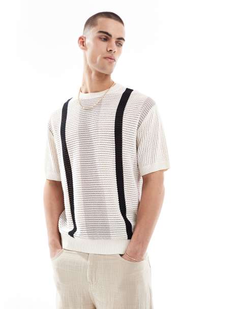 Bershka – Gestricktes T-Shirt mit schwarzen Streifen - view 1