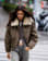 Thumbnail 1 van 6