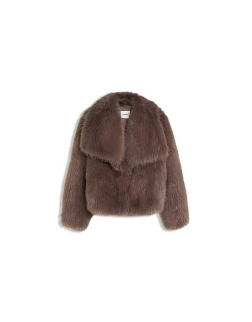 Bershka giacca effetto pelliccia con rever beige, 6 di 6