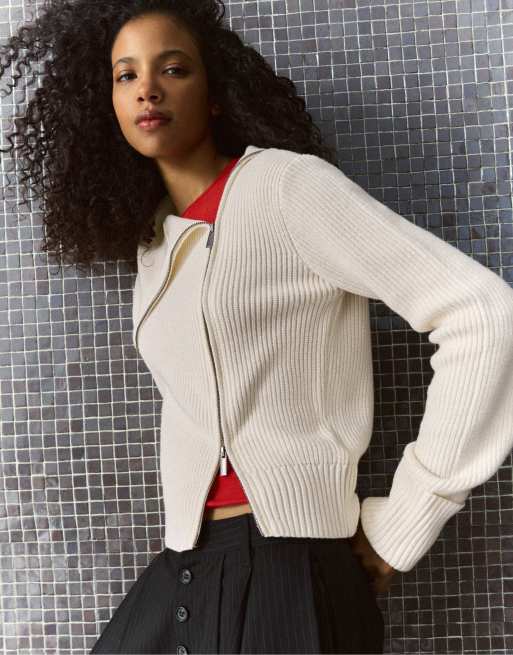 Bershka giacca in maglia asimmetrica con zip color ecru, 4 di 5