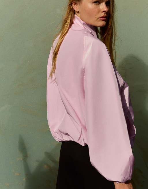 Bershka giacca in nylon con chiusure in rosa chiaro, 3 di 5