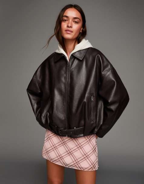 Bershka - Giacca in pelle sintetica marrone con cintura - view 1