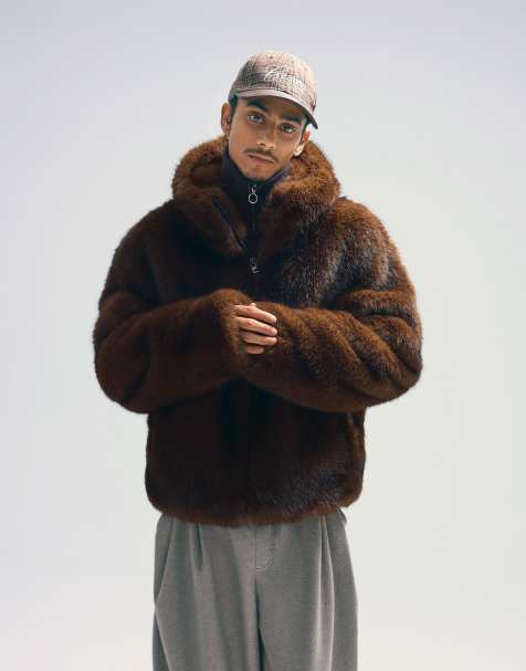 Bershka - Giacca in pelliccia sintetica marrone con cappuccio - view 1