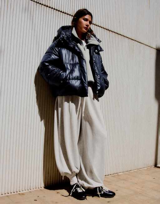Bershka giacca puffer oversize con cappuccio blu, 4 di 5