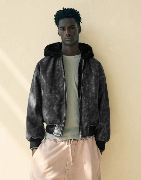Bershka giacca reversibile con cappuccio in pelliccia sintetica nera - view 1