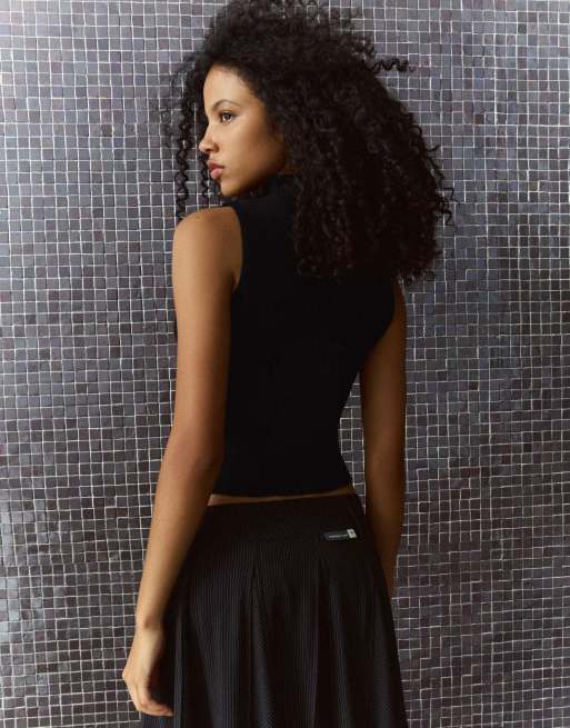 Bershka gilet in maglia con collo alto nero, 3 di 5