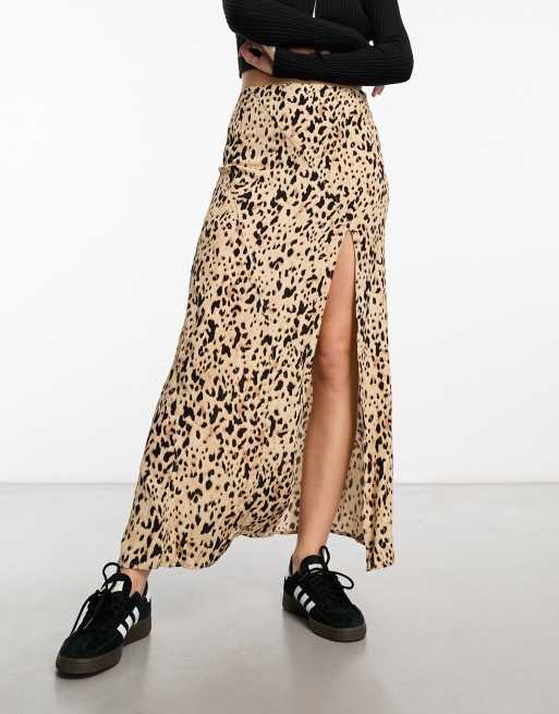 Maglia on sale leopardata bershka