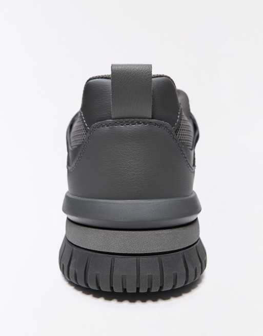 Bershka - Grå skater-sneakers, 4 af 4