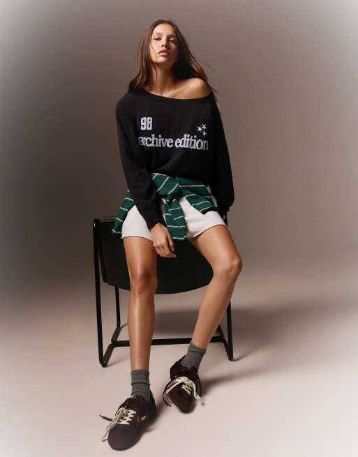 Bershka Graphic boat neck jumper in grey&black, 3 of 4